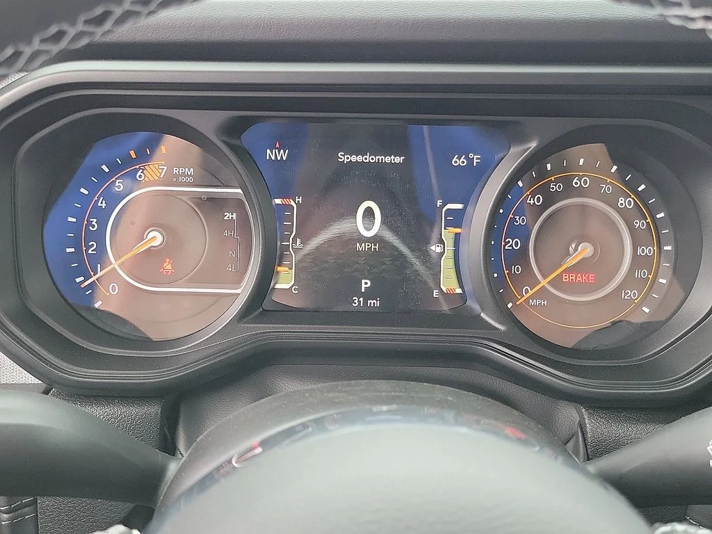 2025 Jeep Wrangler 4-Door Sahara - Photo 7