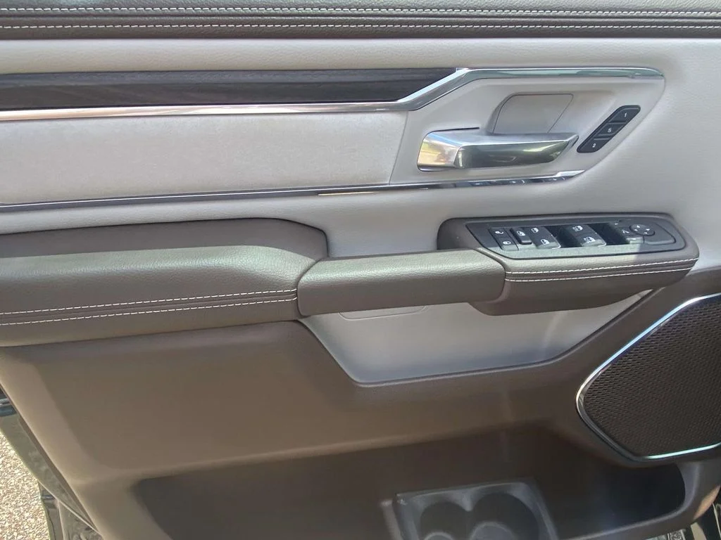 New 2026 Serrano-Green Metallic Exterior Paint RAM Laramie image 14