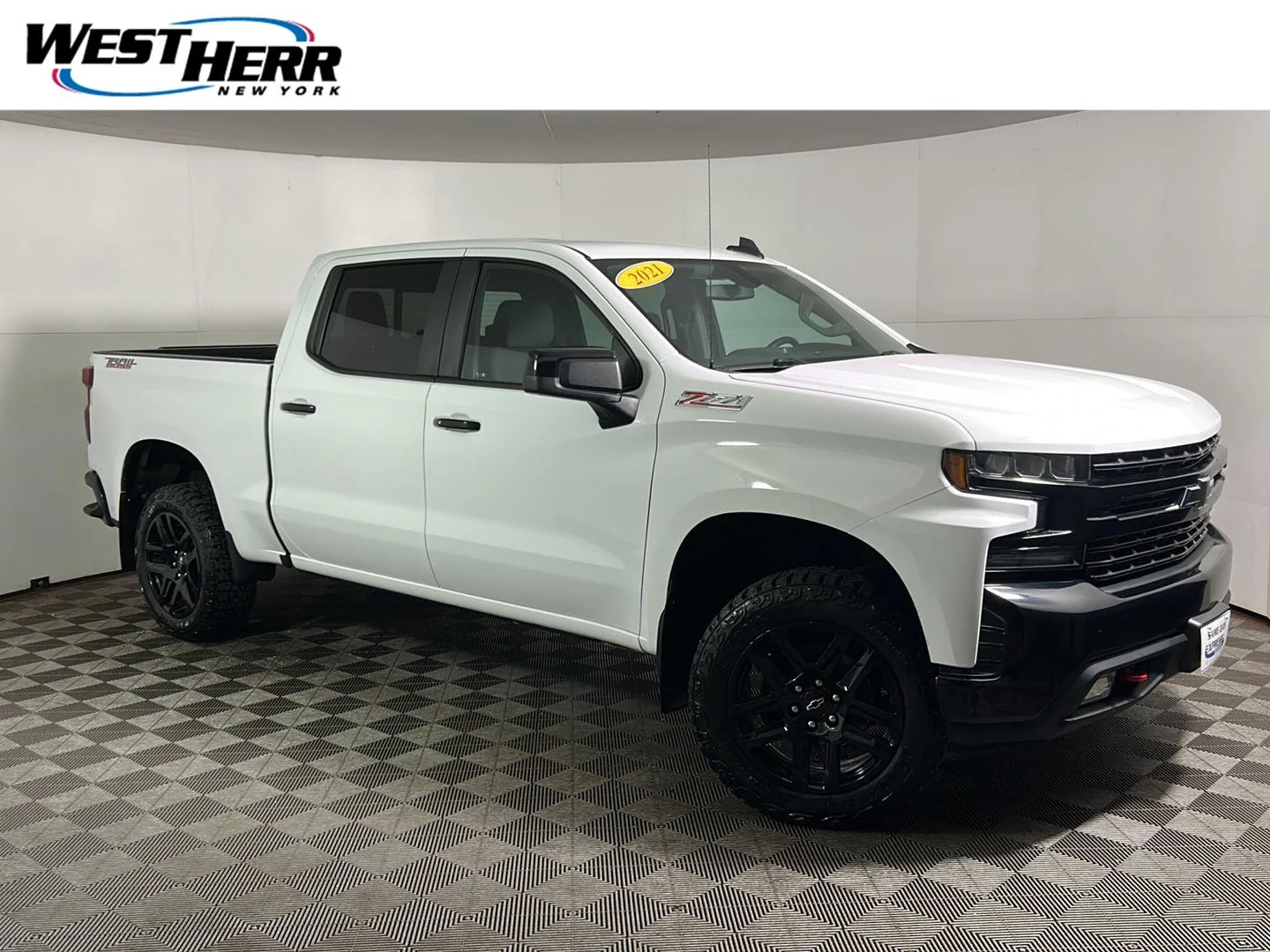 Used 2021 Summit White Chevrolet LT Trail Boss image 1