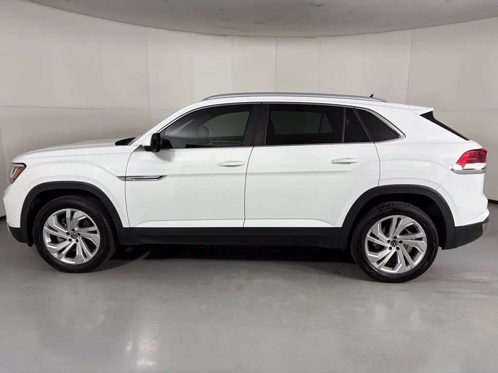 Used 2020 White Volkswagen 3.6L V6 SEL image 5