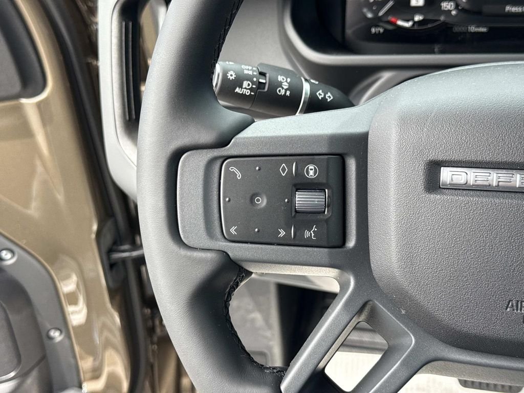 New 2026  Land Rover X-Dynamic SE image 7