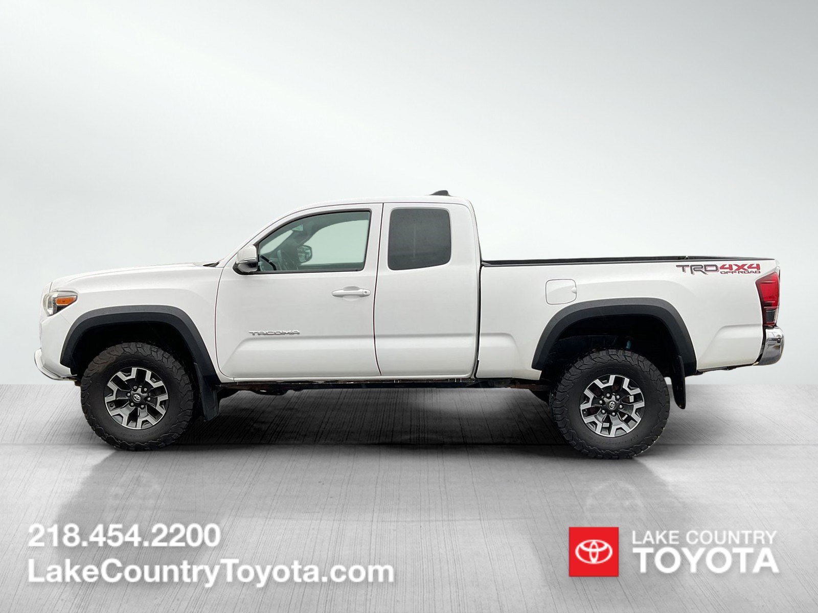 Used 2018 Toyota Tacoma TRD Off Road with VIN 5TFSZ5AN7JX142487 for sale in Brainerd, Minnesota