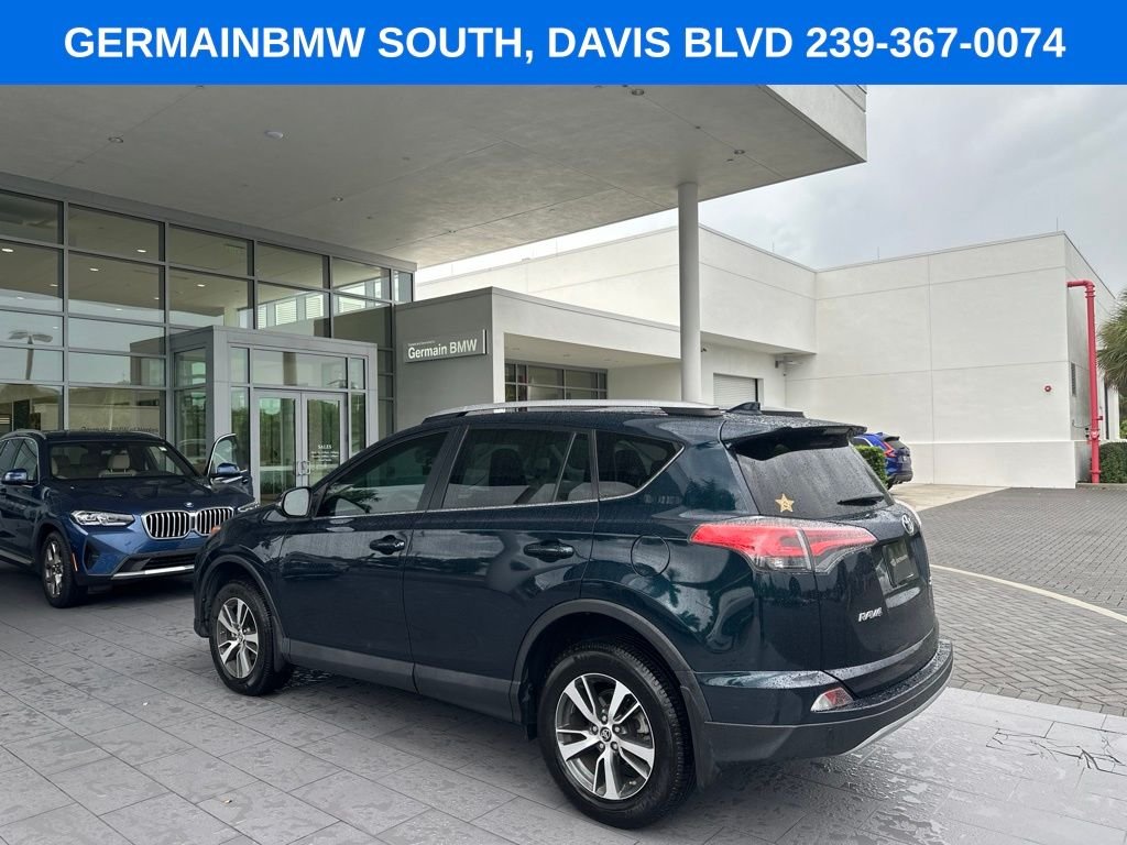 Used 2018 Aqua Toyota XLE image 9