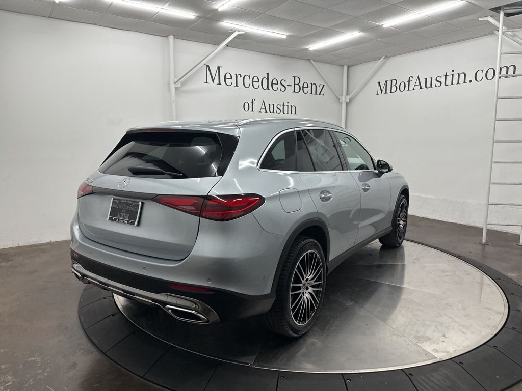 Used 2026 Silver Mercedes-Benz GLC 300 image 7