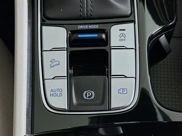 New 2026 Hyundai TUCSON SEL