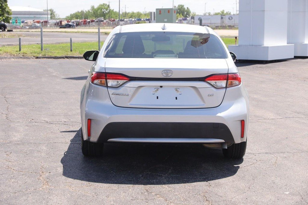Certified Used 2022 Classic Silver Metallic Toyota LE CVT (Natl) image 6