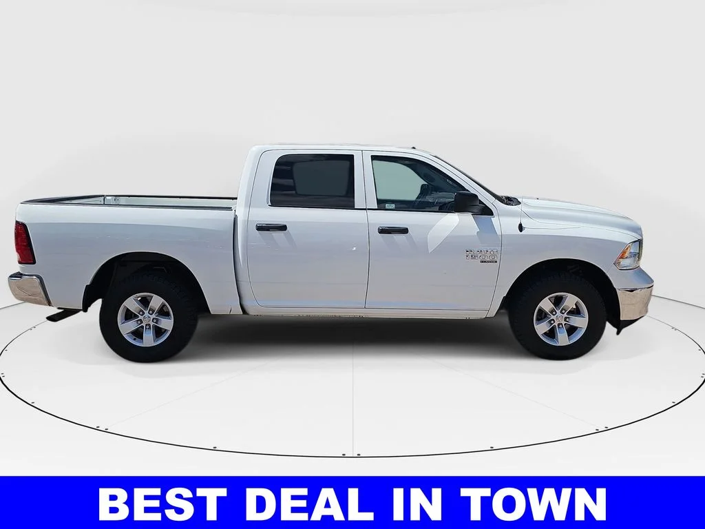 Used 2022 White Ram SLT image 2