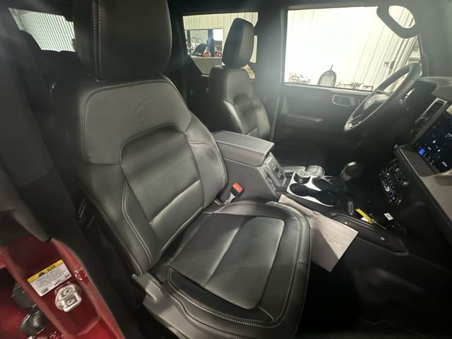 New 2026 Ruby Red Metallic Tinted Clearcoat Ford Outer Banks® image 32