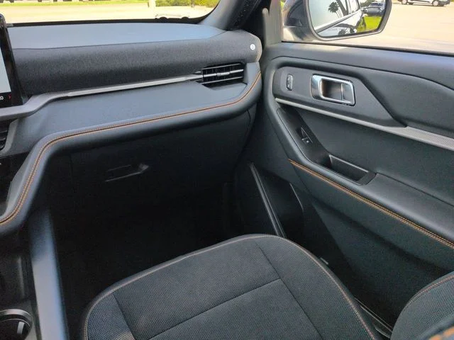 New 2026 Agate Black Metallic Ford Tremor® image 17