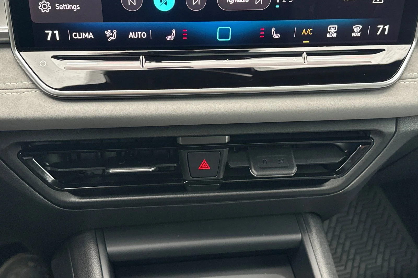 New 2026 Black Volkswagen 2.0T SE R-Line Black image 18