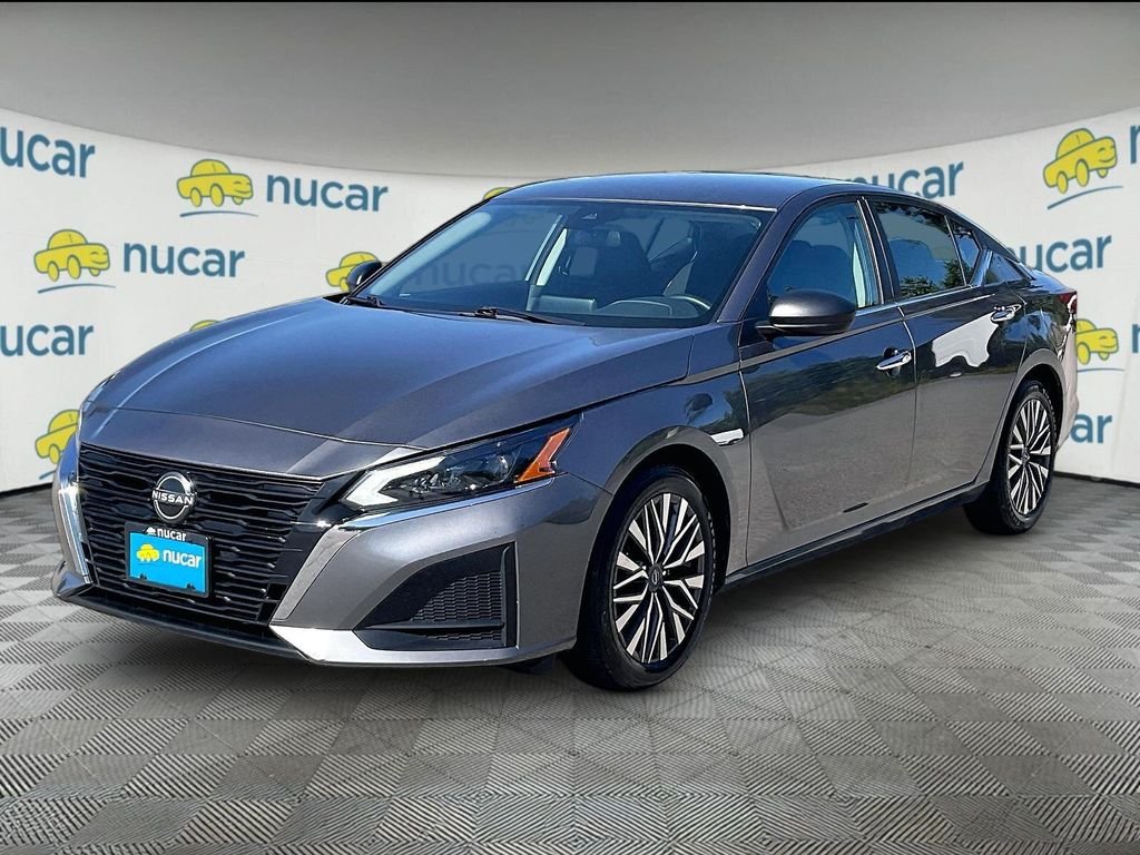 Used 2024 Gun Metallic Nissan 2.5 SV image 3