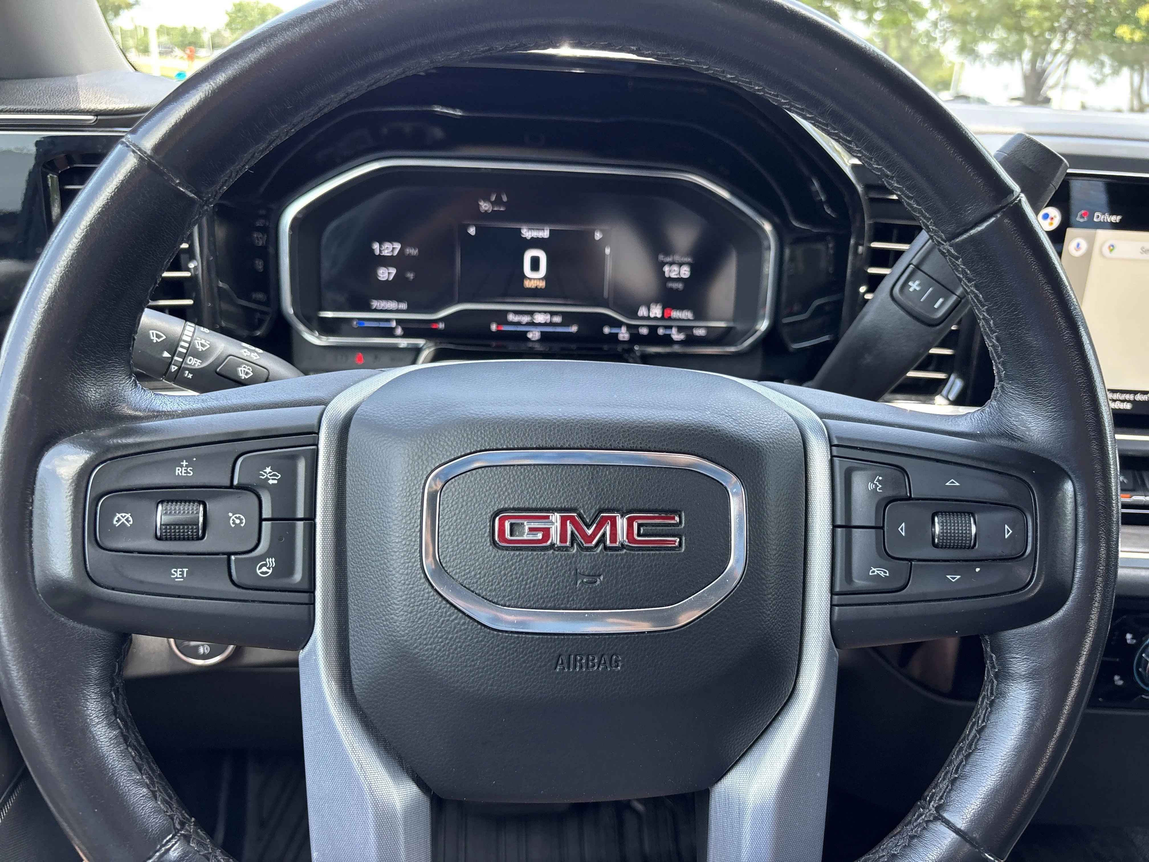 Used 2022 Summit White GMC SLT Crew Cab 4WD image 25