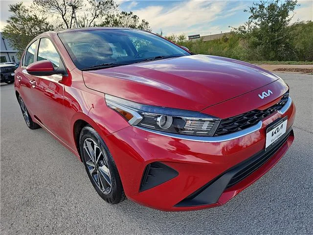 Used 2024 Red KIA LXS (IVT) image 5