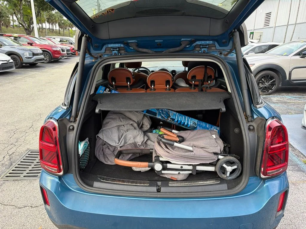 Used 2022 Island Blue Metallic MINI  image 9