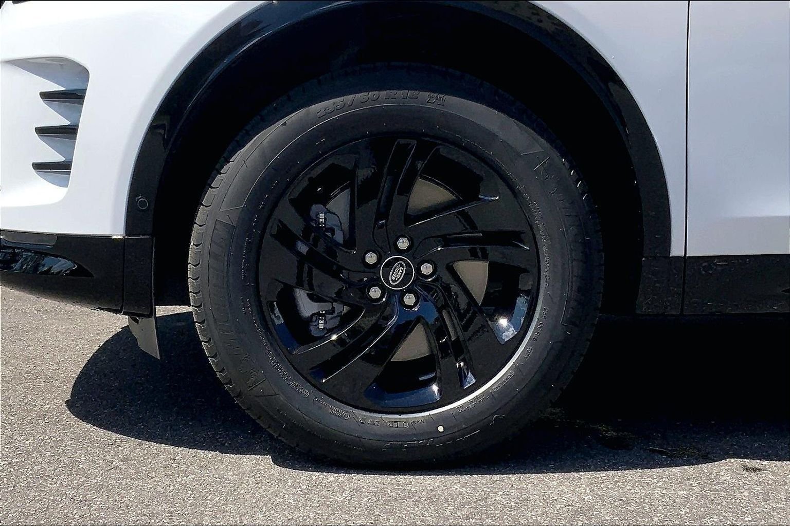 New 2026 Fuji White Land Rover Landmark image 11