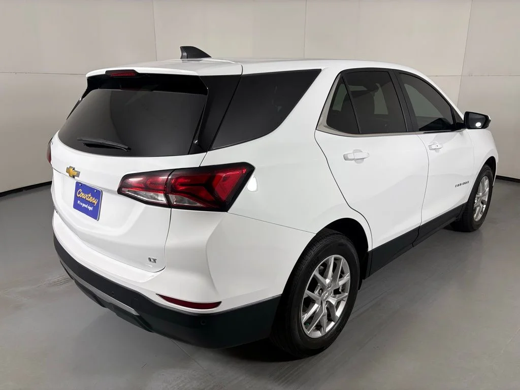 Used 2024 White Chevrolet LT image 8