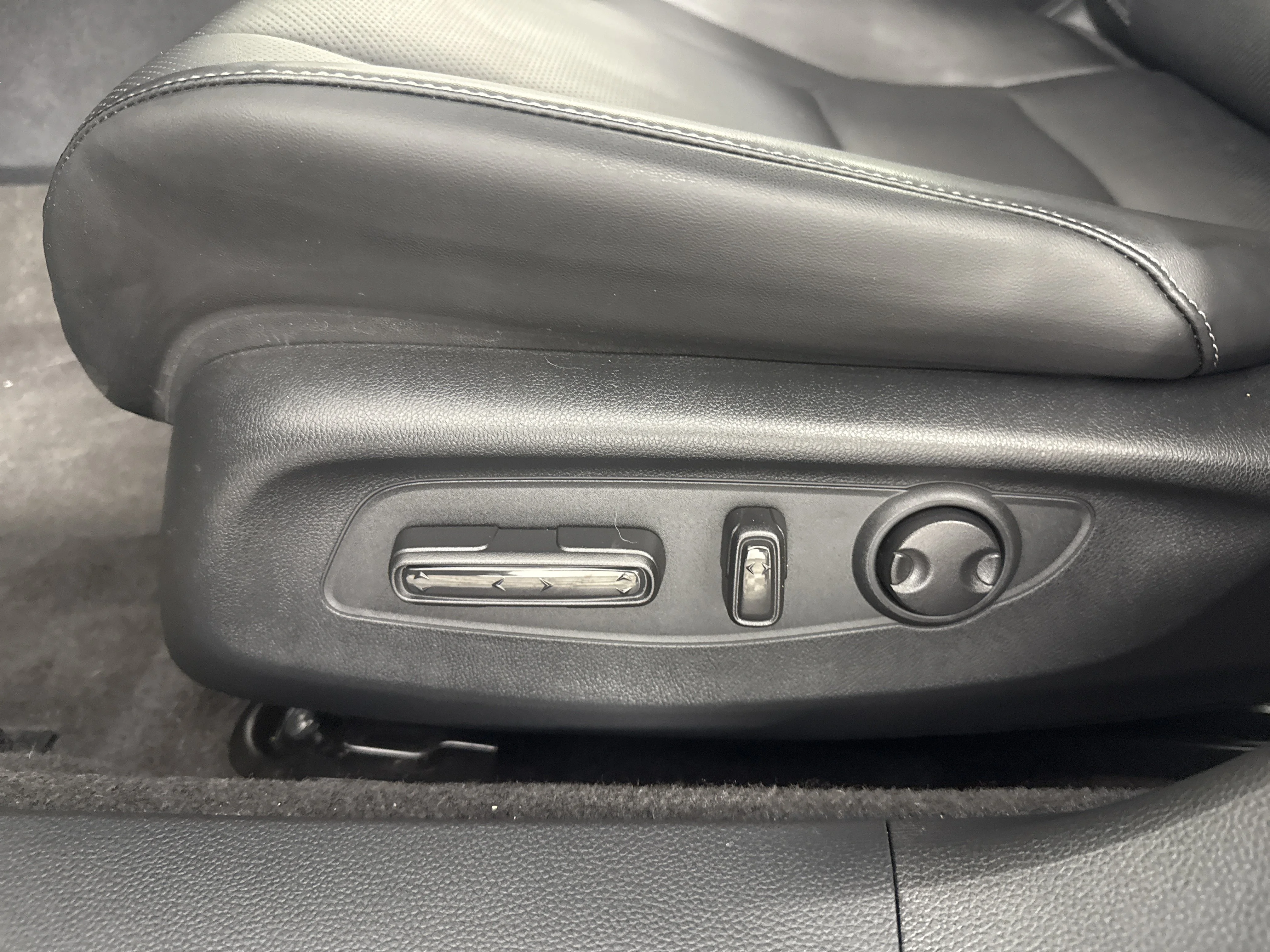 2024 Honda Accord Hybrid EX-L - Photo 47