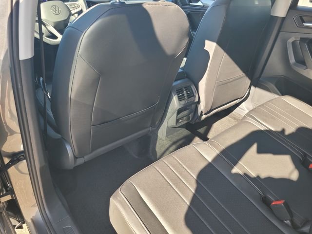 Used 2023 Gray Volkswagen 2.0T SE image 14