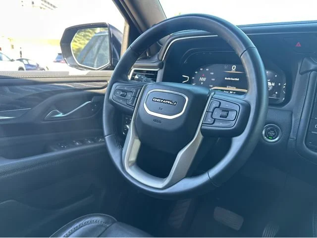 2023 GMC Yukon Denali - Photo 7