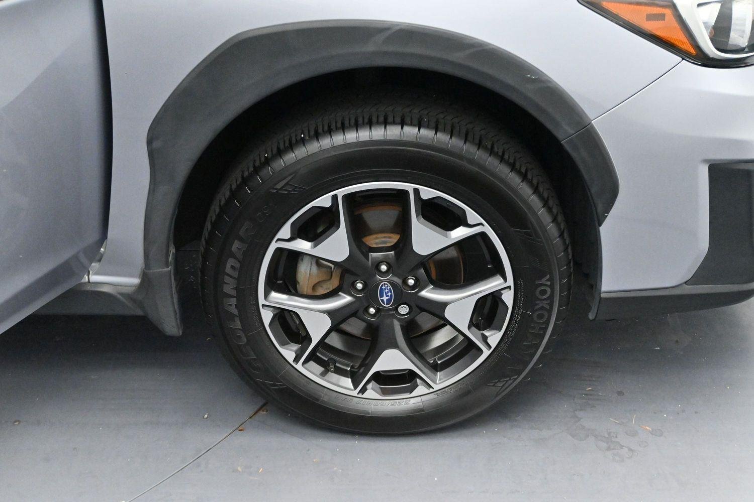 Used 2020 Ice Silver Metallic Subaru Premium image 31