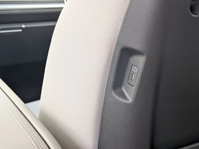 New 2026 Silver Hyundai SE image 26