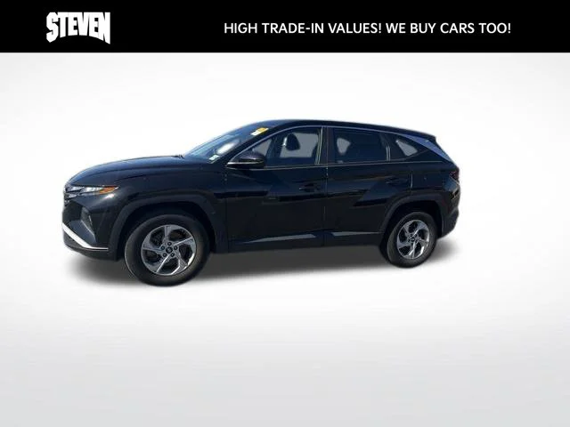 Used 2023 Black Hyundai SE image 2