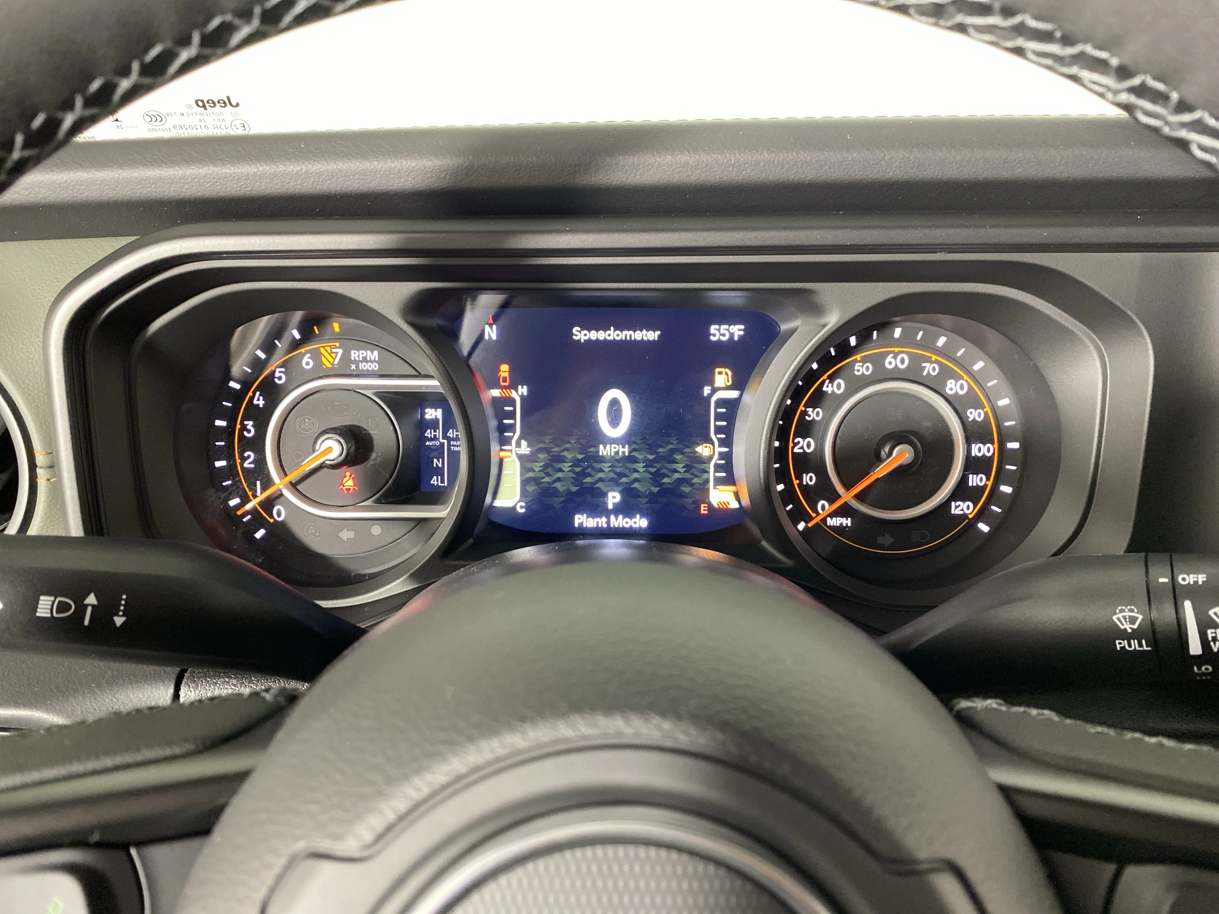 New 2026 Bright White Clear-Coat Exterior Paint Jeep Mojave X image 19