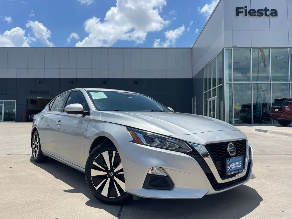 2022 Nissan Altima 2.5 SV's photo