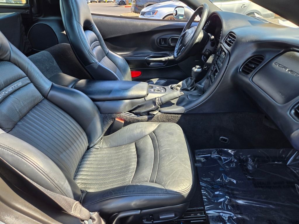 2004 Chevrolet Corvette Base - Photo 13