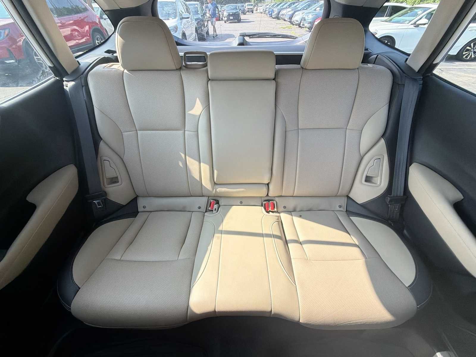 Used 2021 Crystal White Pearl Subaru Limited image 13