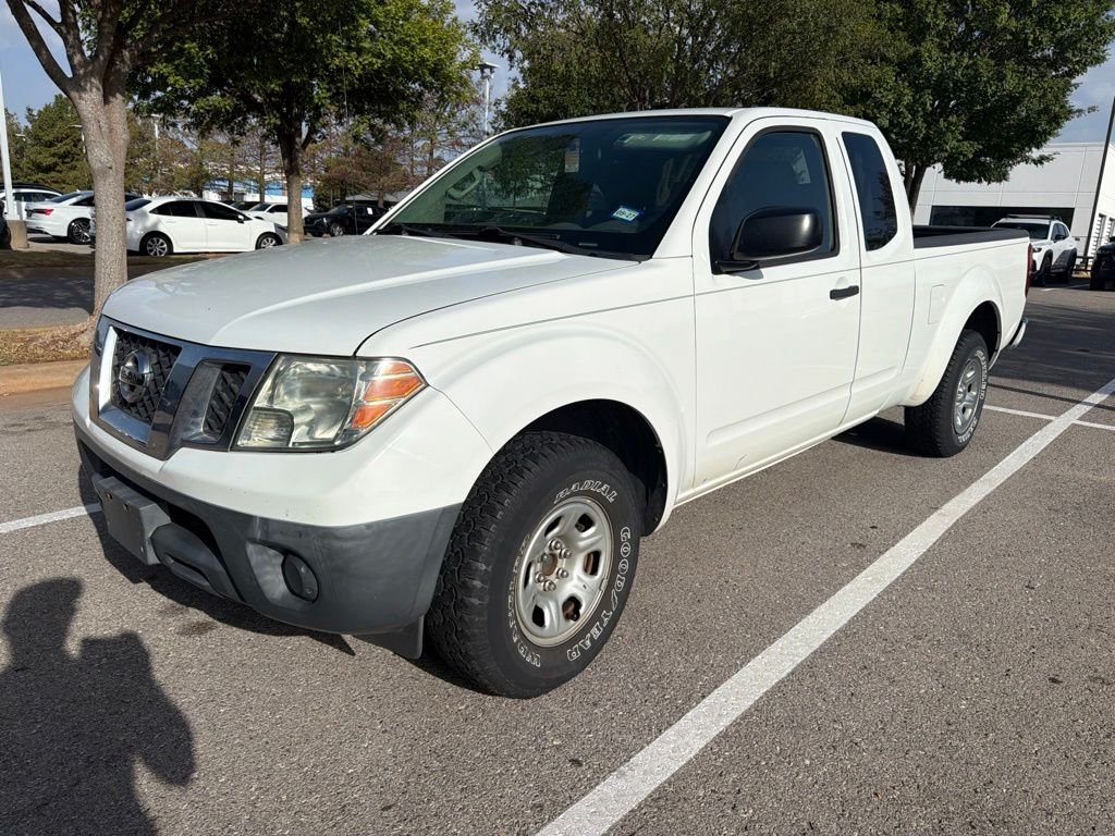 Used 2015 White Nissan S image 1