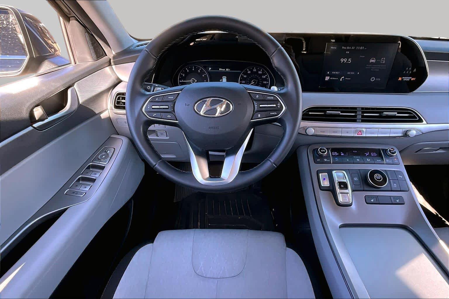 Used 2021 Rainforest Hyundai SEL image 5