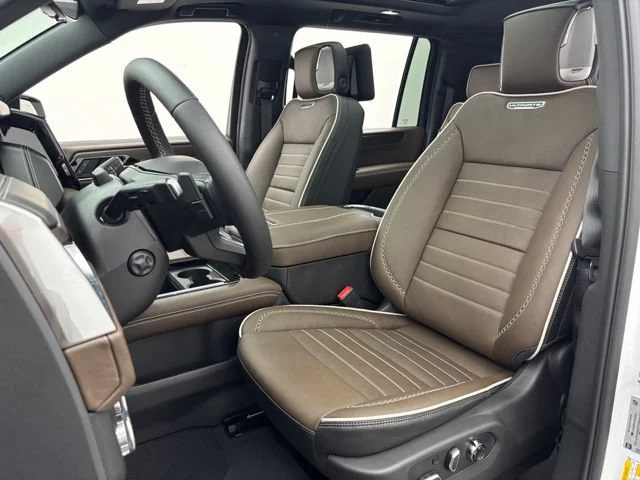 2026 GMC Yukon XL Denali Ultimate - Photo 22