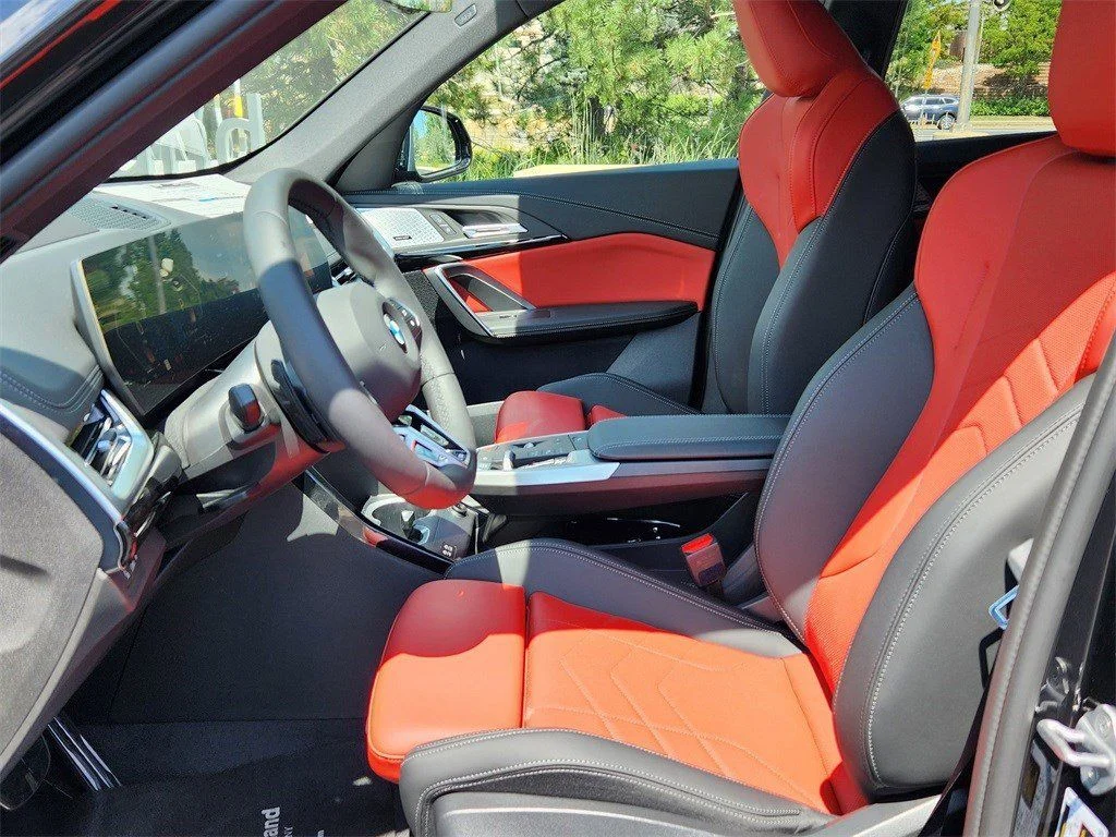 2025 BMW X1 28i - Photo 9