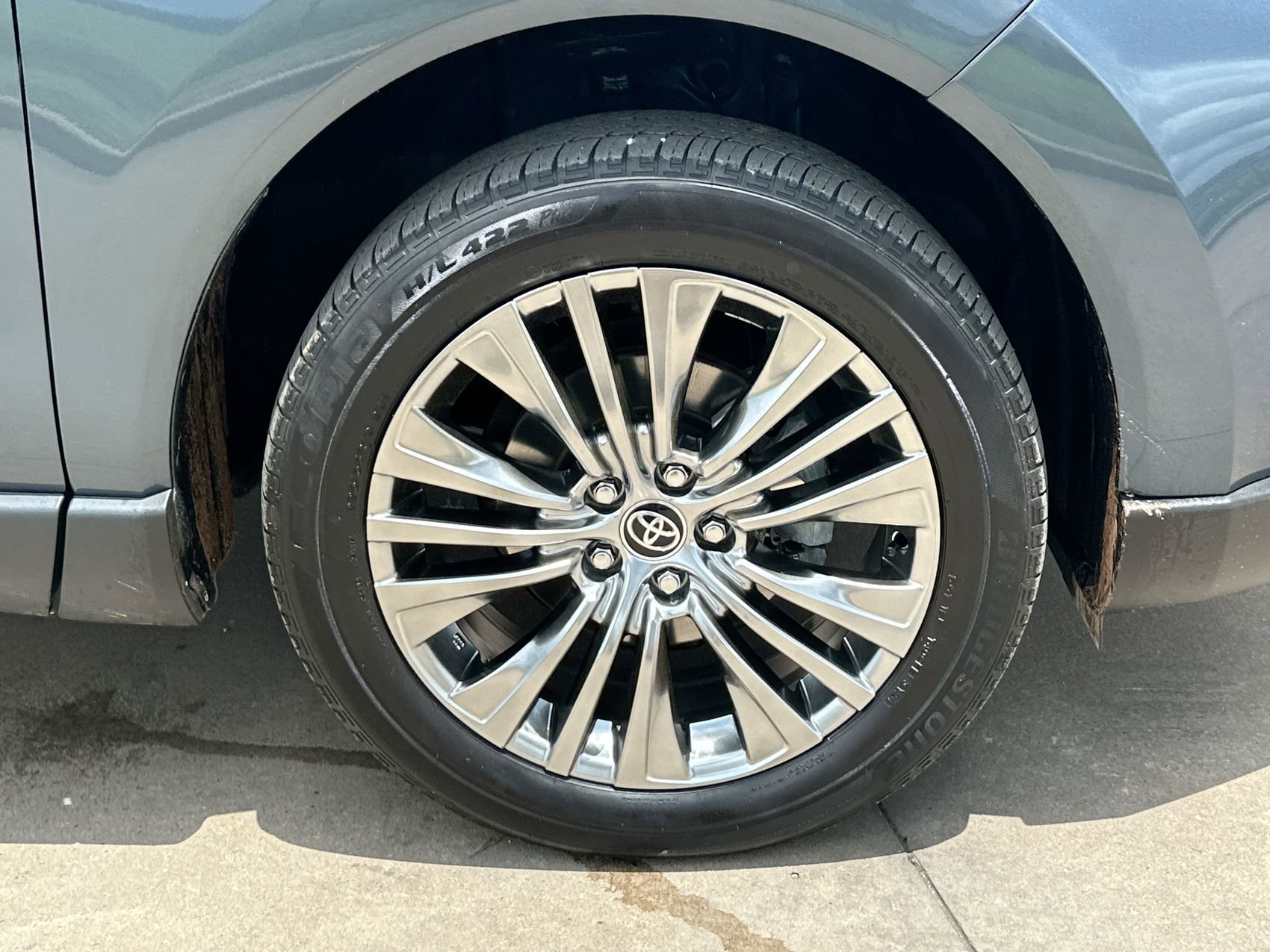 Used 2024 Coastal Gray Toyota XLE image 10