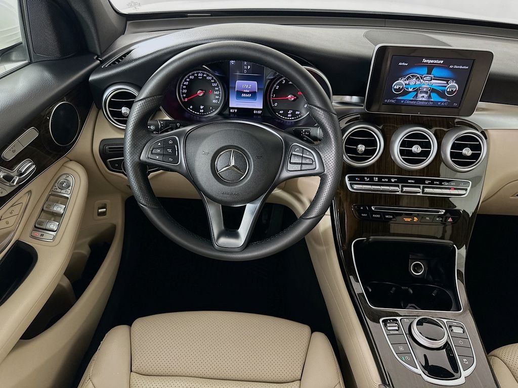 Used 2017 White Mercedes-Benz GLC 300 image 23