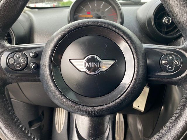 Used 2015 Black MINI Paceman image 10