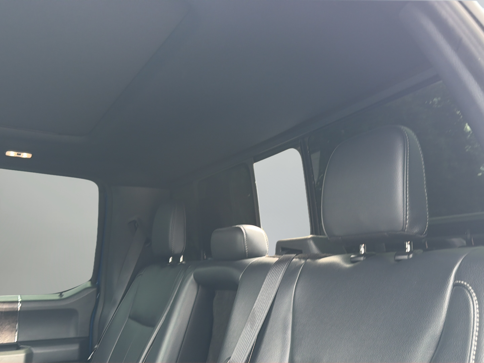 Used 2022 Blue Ford Lariat image 34