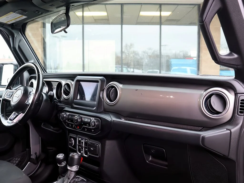2020 Jeep Wrangler Unlimited Sahara - Photo 21