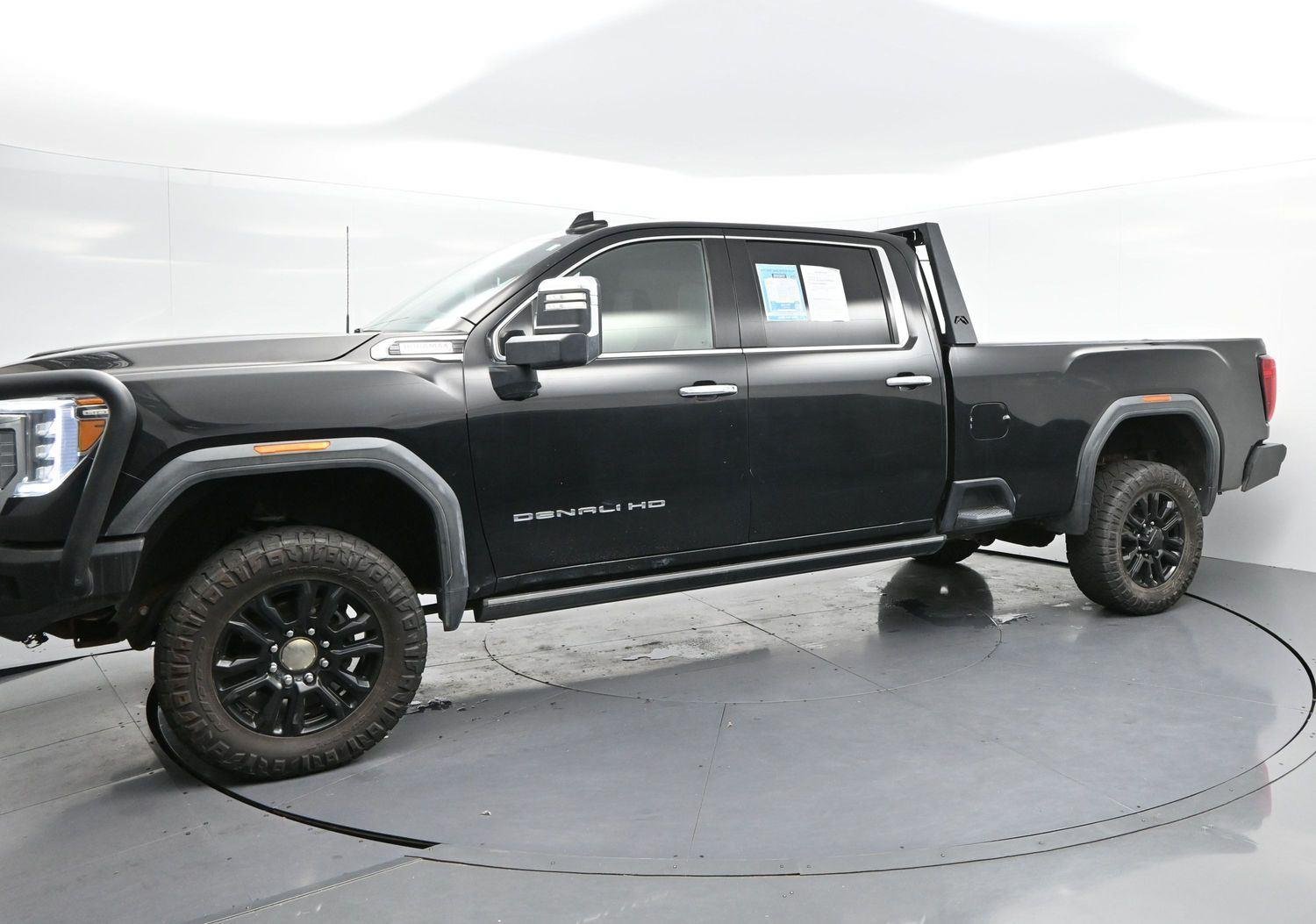 Used 2021 Ebony Twilight Metallic GMC Denali image 4