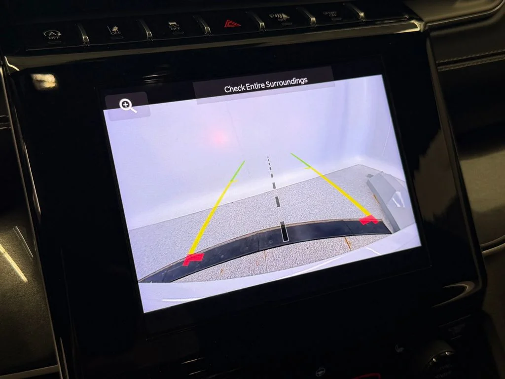 Certified Used 2023 White/off-white Jeep Altitude X image 32