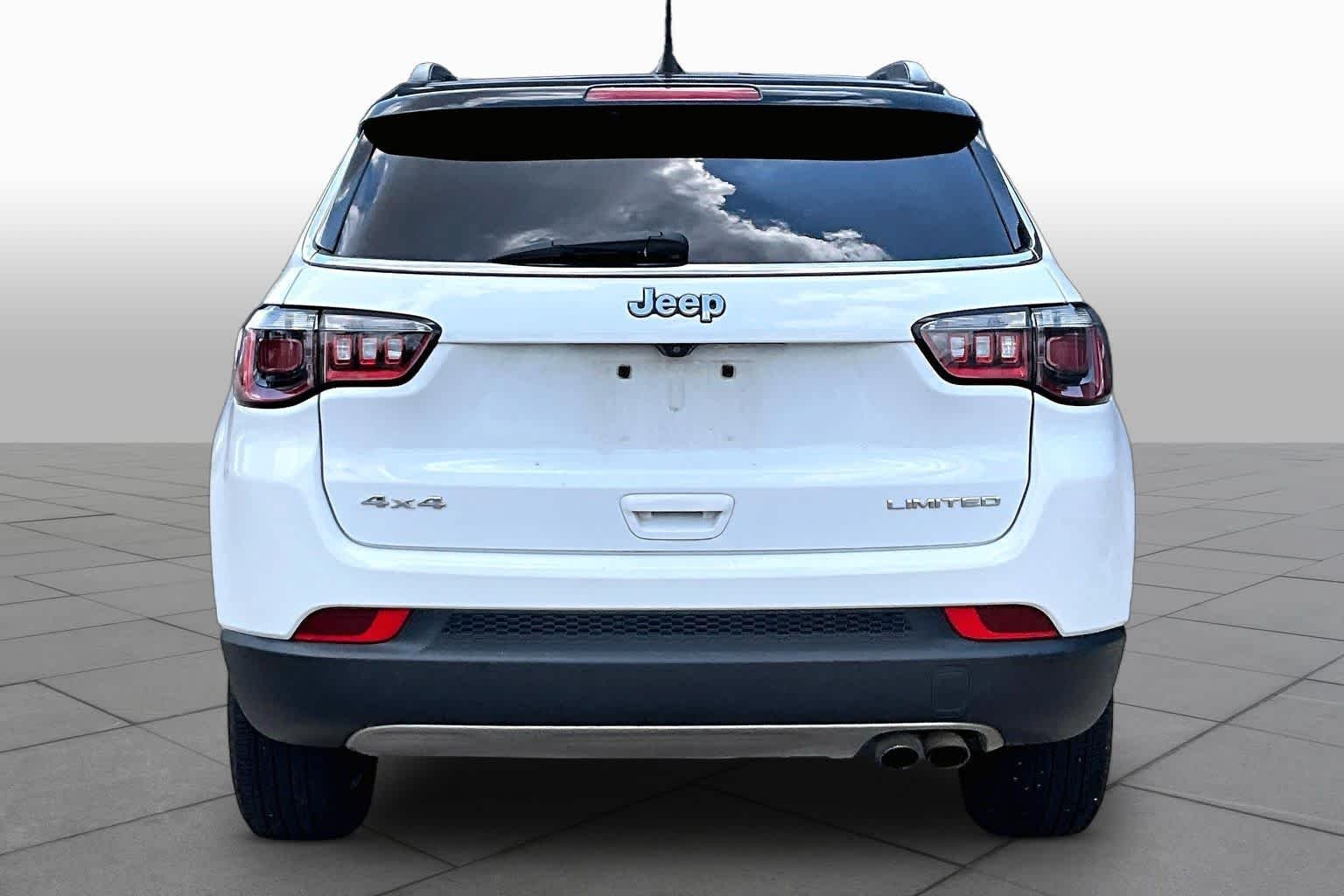 Used 2022 Bright White Clearcoat Jeep Limited image 5