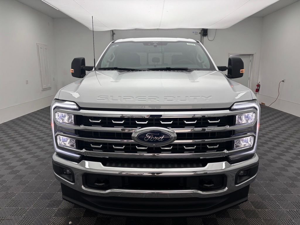 New 2026 White Ford XLT image 15