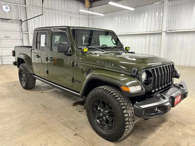 2022 Jeep Gladiator Sport