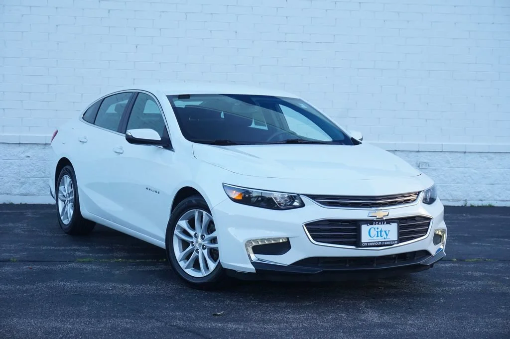 Used 2017 Chevrolet Malibu 1LT with VIN 1G1ZE5ST6HF226123 for sale in Grayslake, IL