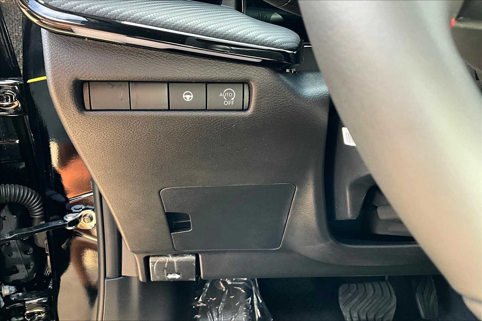 2025 Nissan Kicks SR - Photo 15