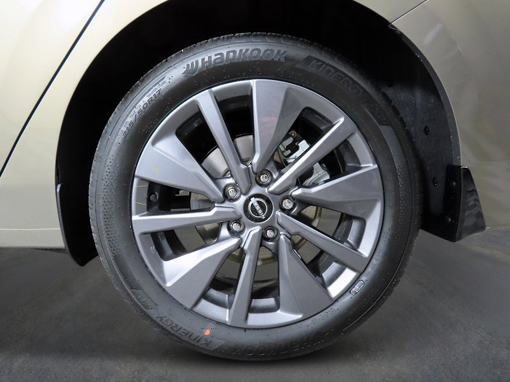 2026 Nissan Sentra SL - Photo 9