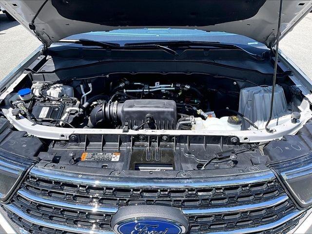 Used 2024 Silver Ford XLT image 10