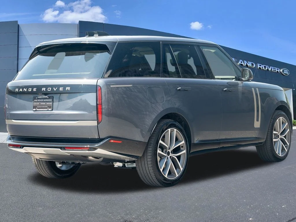 New 2026 Blue Land Rover SE image 4