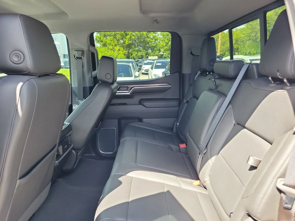 Used 2022 Black Chevrolet LTZ image 13
